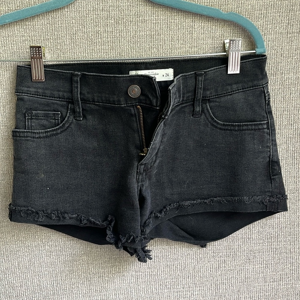 Abercrombie & Fitch Black Jean Shorts Size 00 / 24